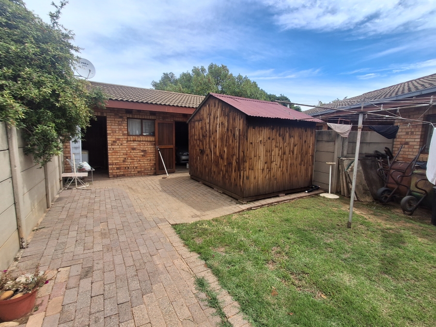 3 Bedroom Property for Sale in Fauna Park Free State